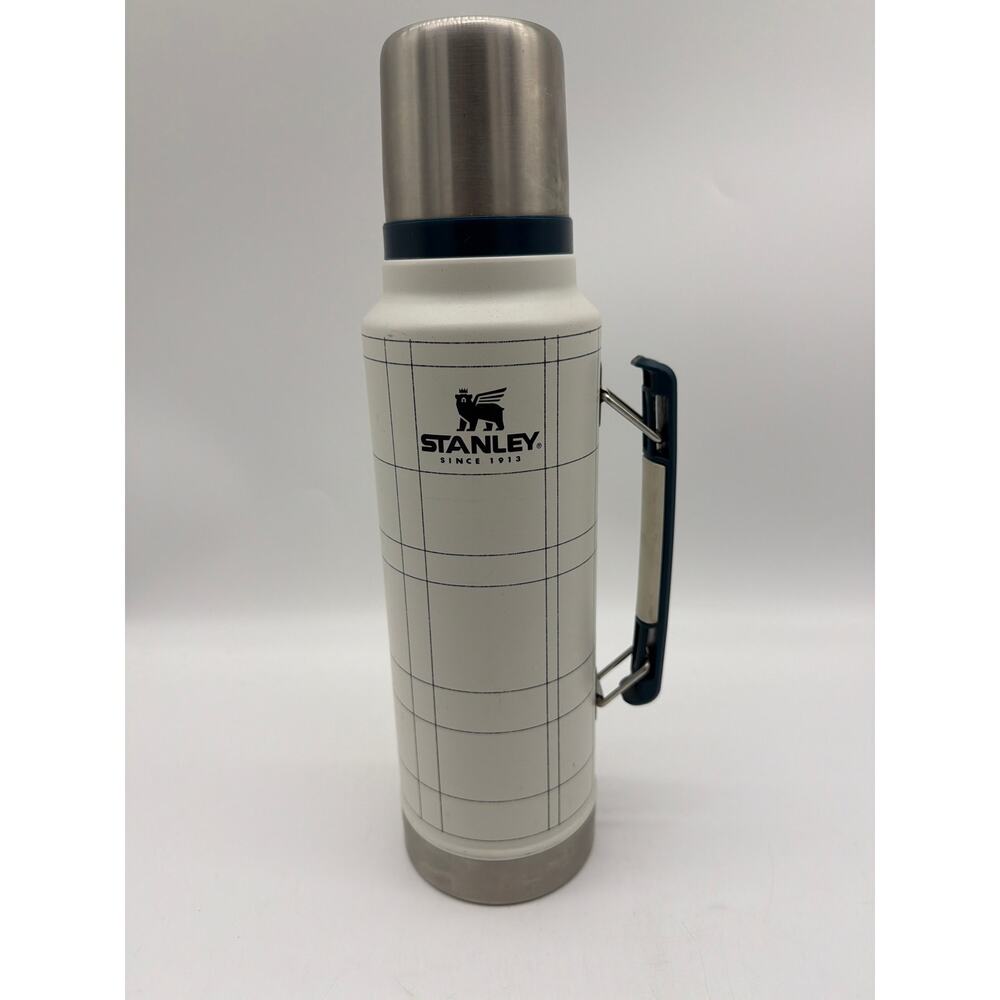 STANLEY Hearth & Hand Target-Exclusive CLASSIC Water Bottle Thermos Plaid Design